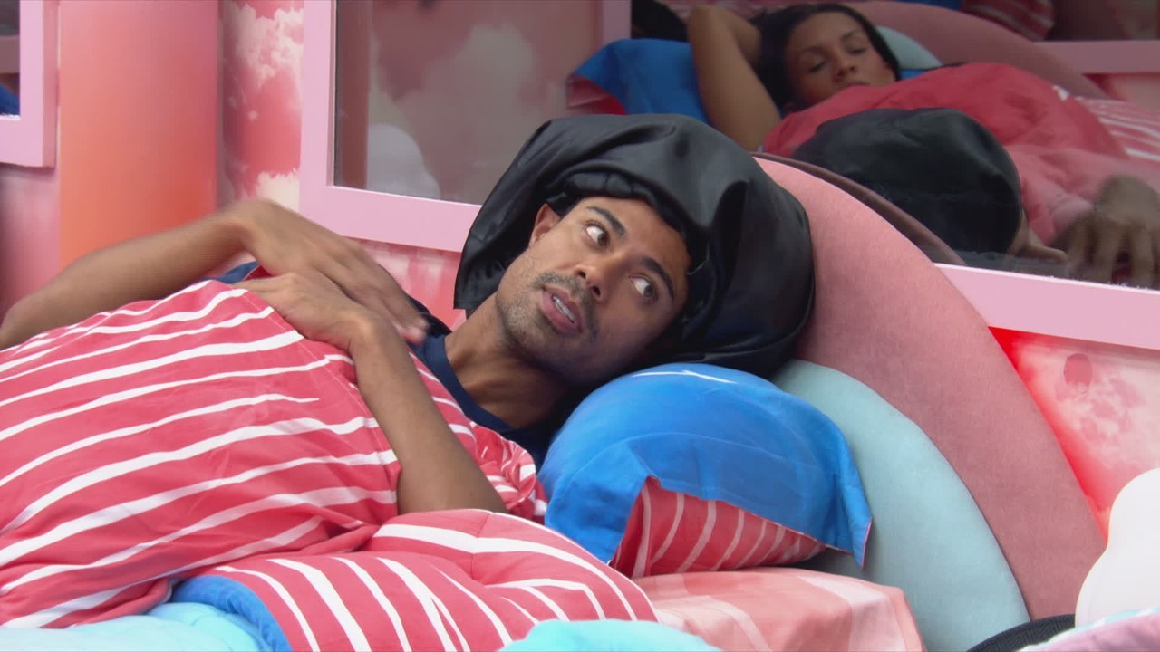 Breno e Maxiane lamentam fim de grupo no BBB 26: 'Sobrou nada'