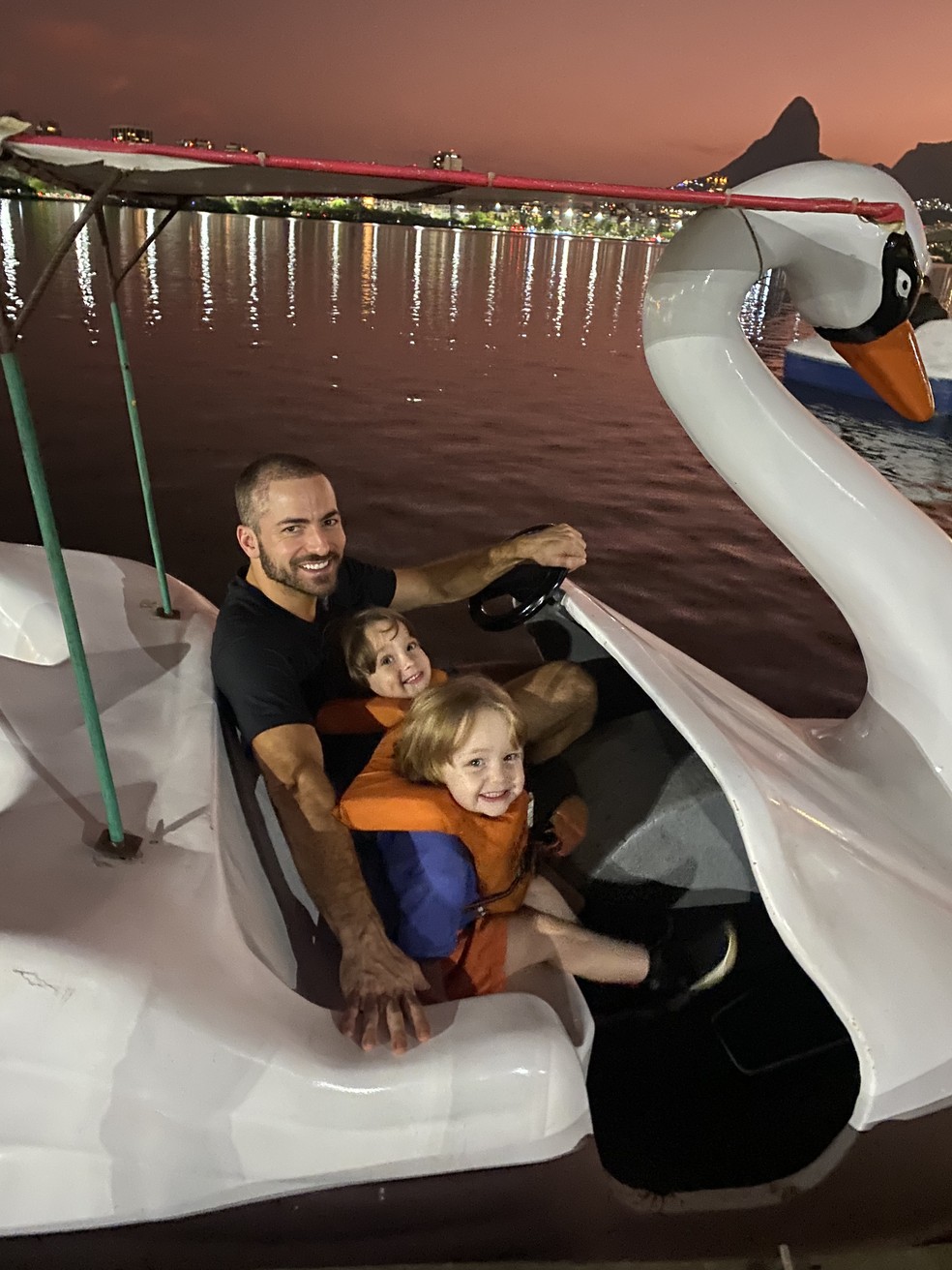 Thales Bretas fala de paternidade solo com os filhos Gael e Romeu — Foto: Arquivo pessoal