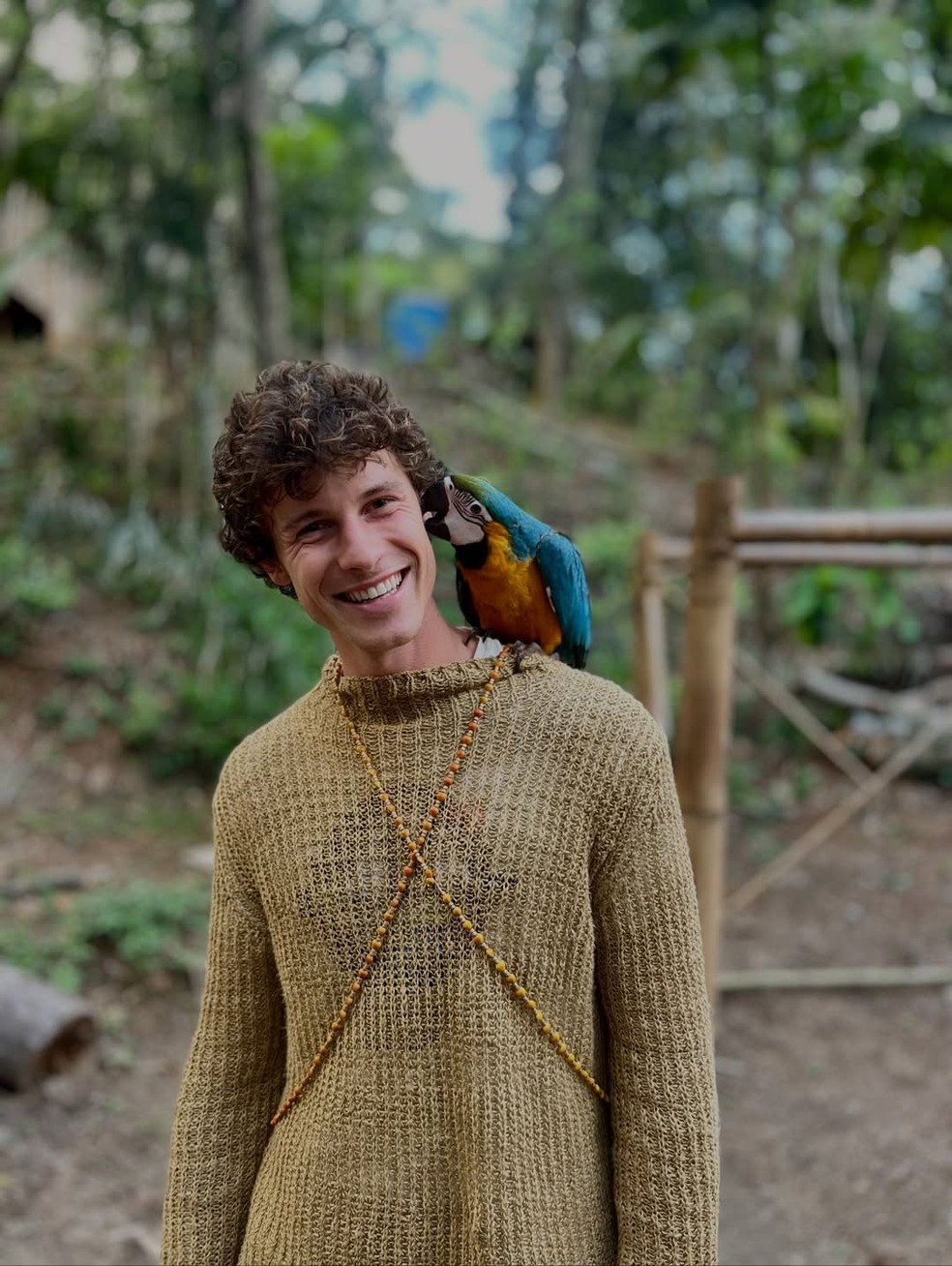 Shawn Mendes visita aldeia indígena em Jaraguá, em São Paulo — Foto: Reprodução/Instagram