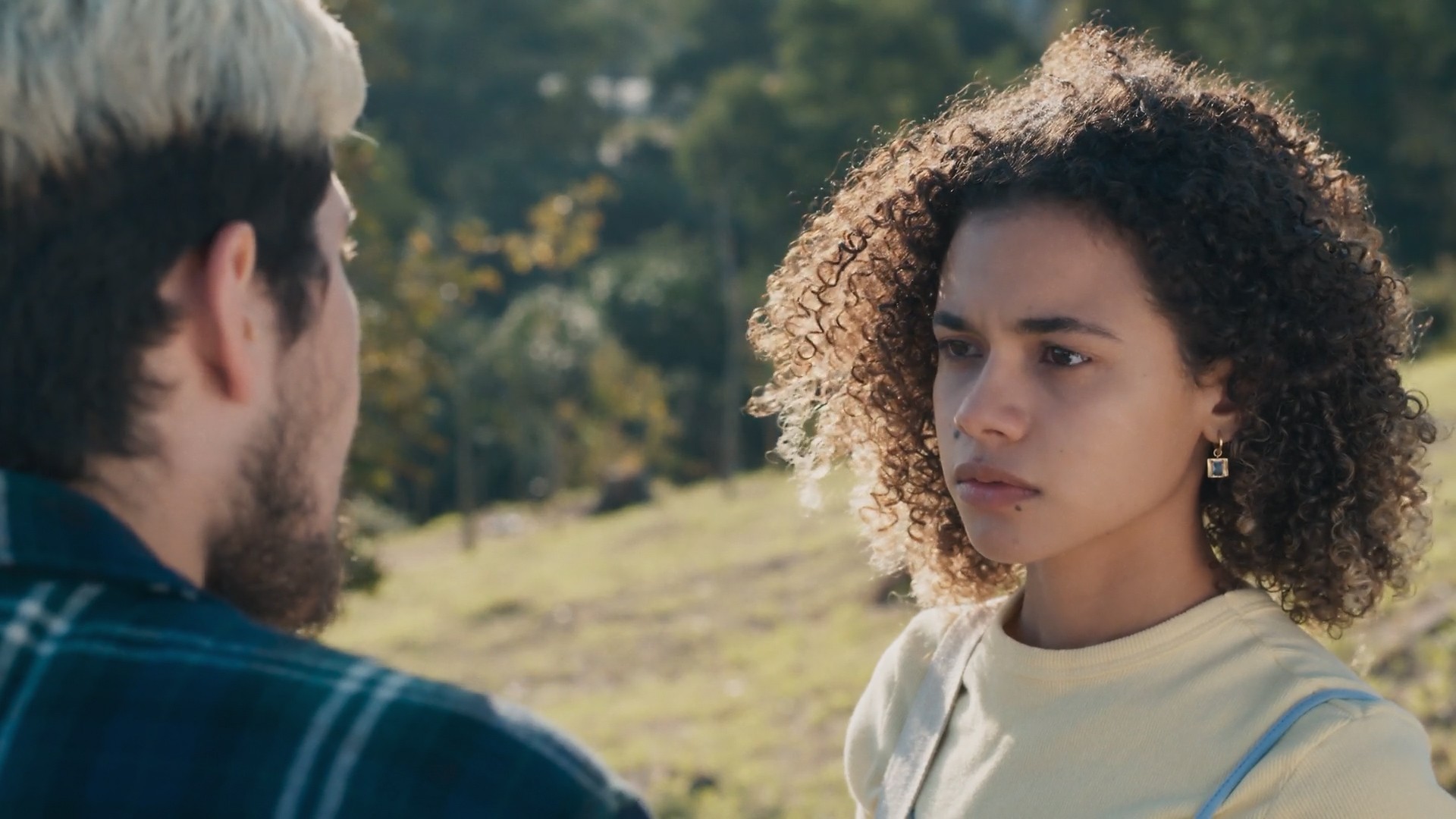 Três Graças: Raul rejeita o filho, e Joélly toma decisão