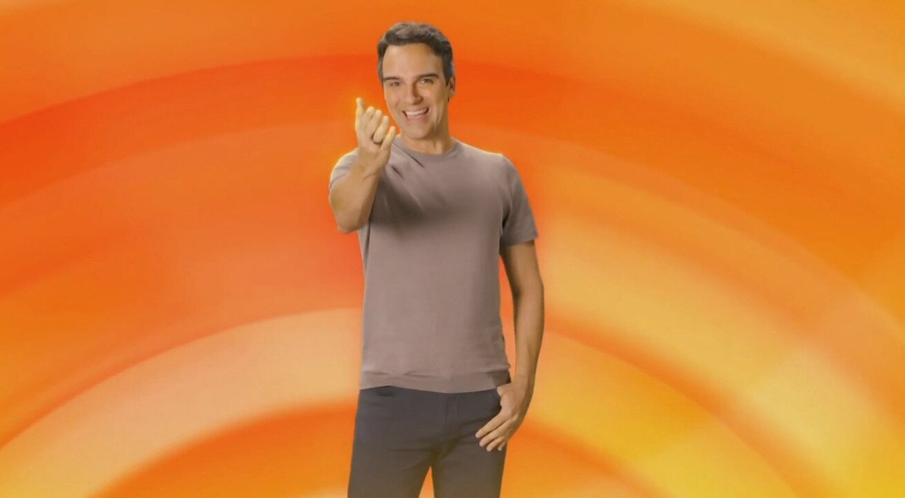 Tadeu Schmidt prepara visual novo para pré-estreia do BBB 26