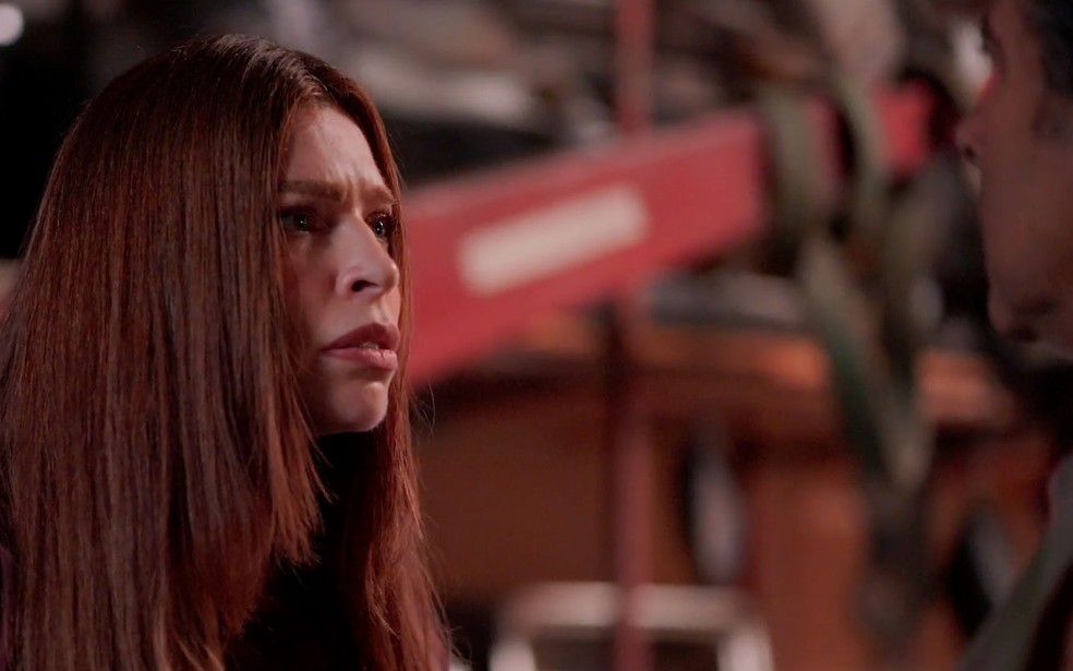 Arminda transa com Joaquim em Três Graças — Foto: Globo