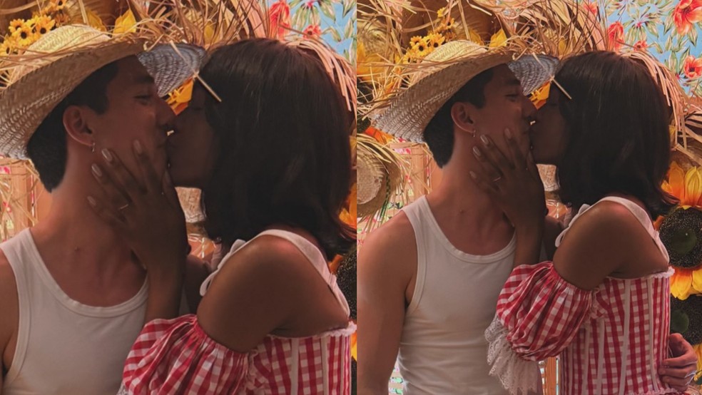 Discretos, João Vitor Silva e IZA trocam beijo em festa julina — Foto: Reprodução/Instagram