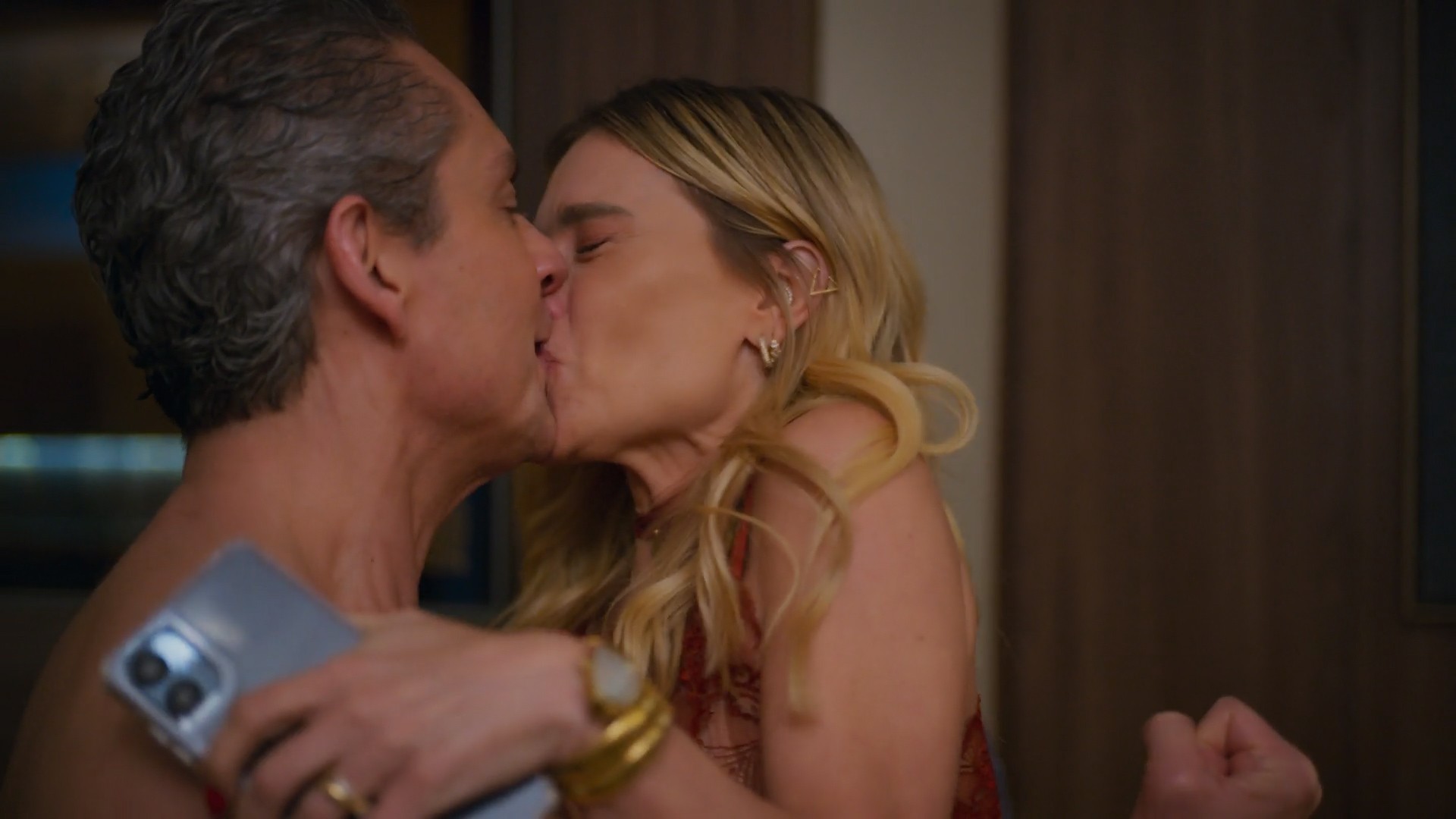 Vale Tudo: suspeitos da morte de Odete comemoram prisão de Celina