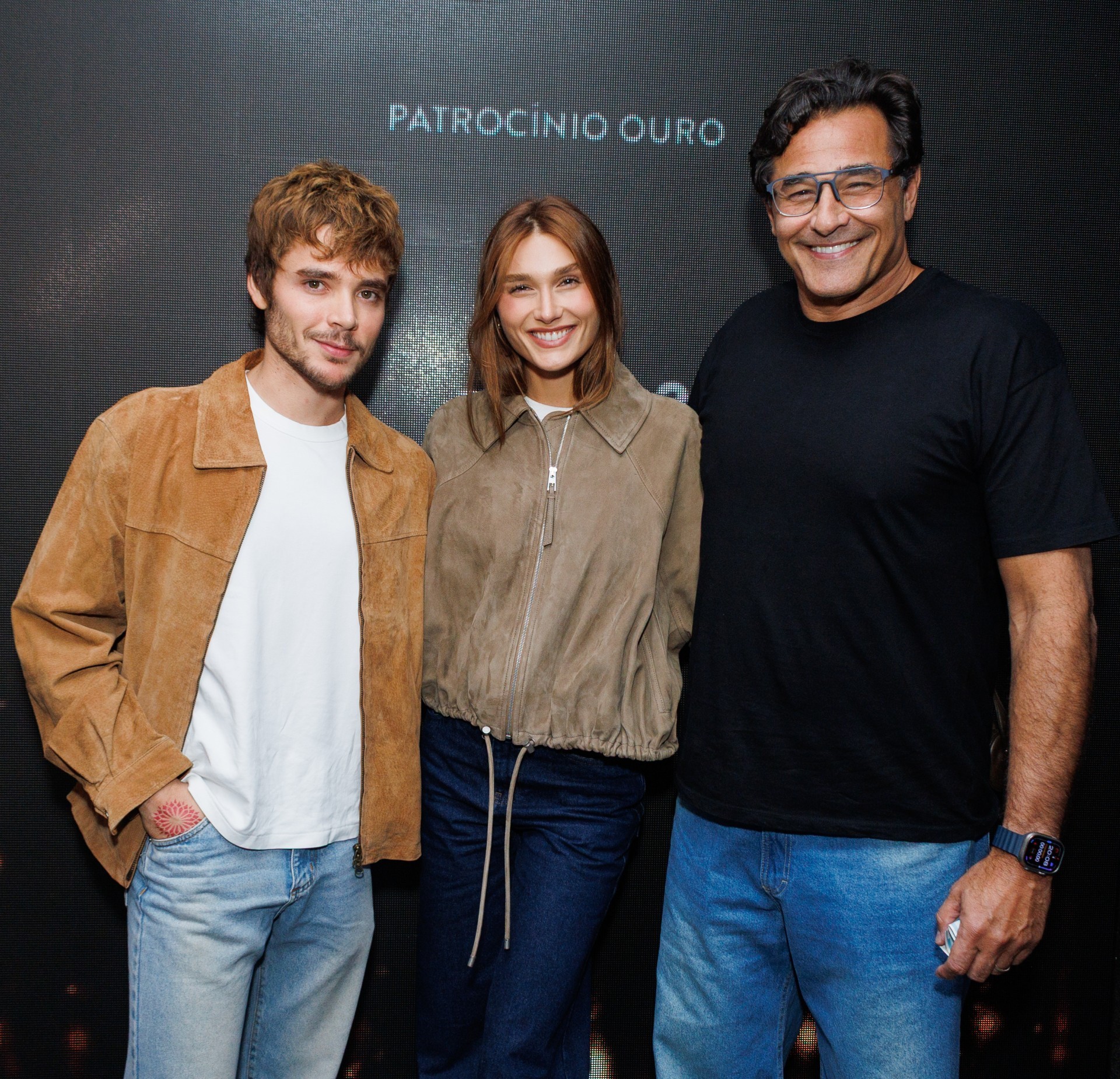 Sasha vai a evento em São Paulo com o marido e Luciano Szafir