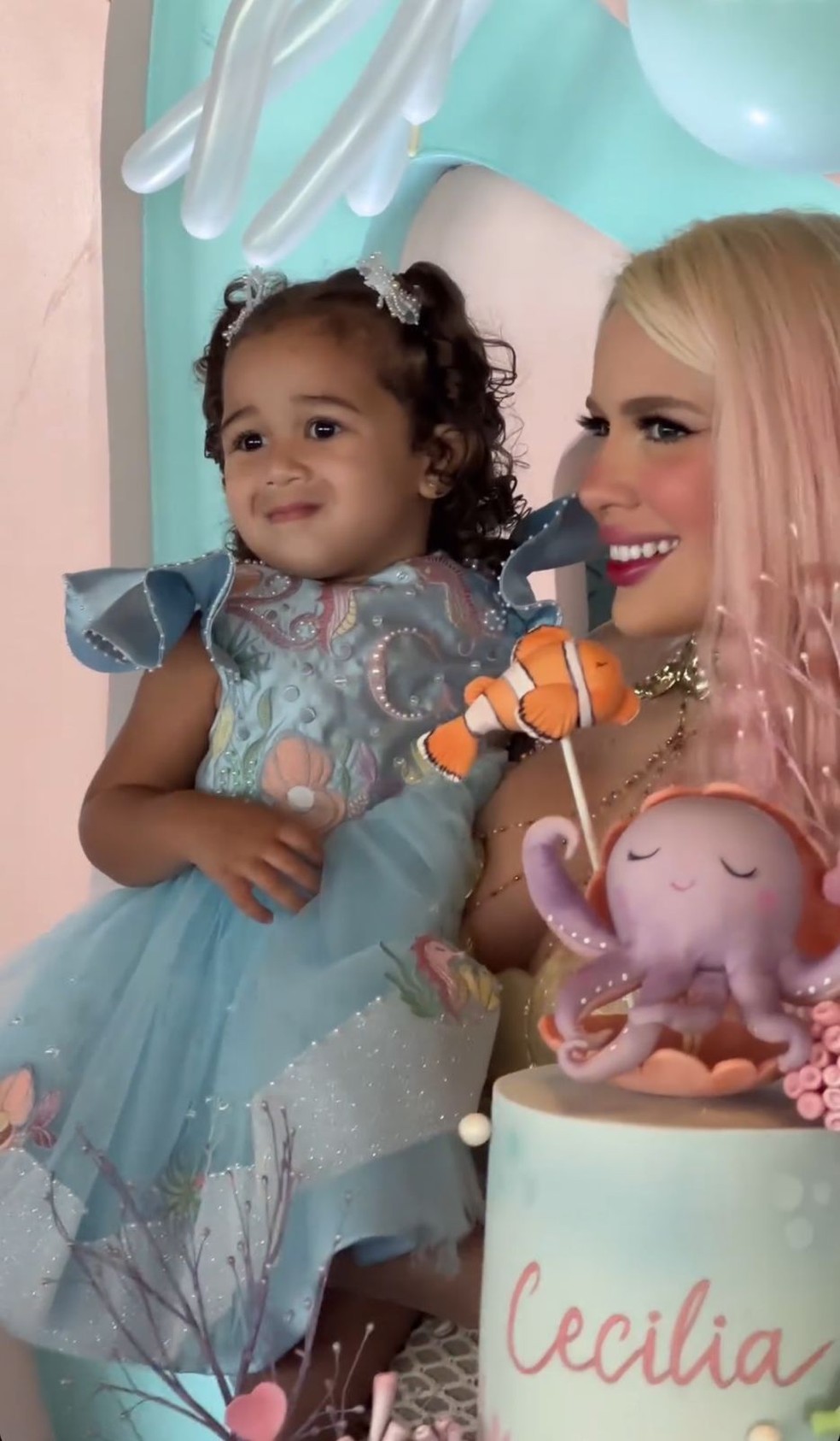 Karoline Lima na festa de 2 anos da filha, Cecília — Foto: Reprodução/Instagram