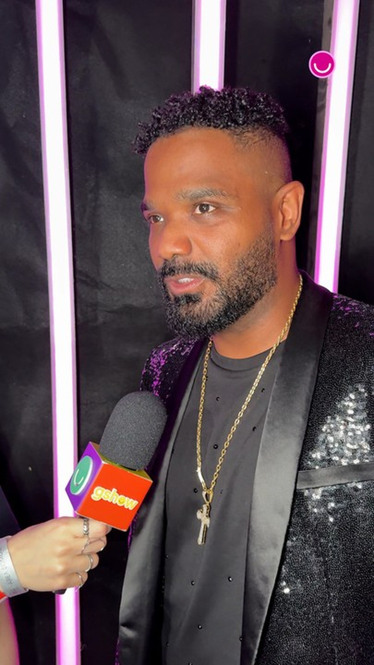 Arlindinho revela status de relacionamento com Erika Januza: 'Mulher mais linda desse país'