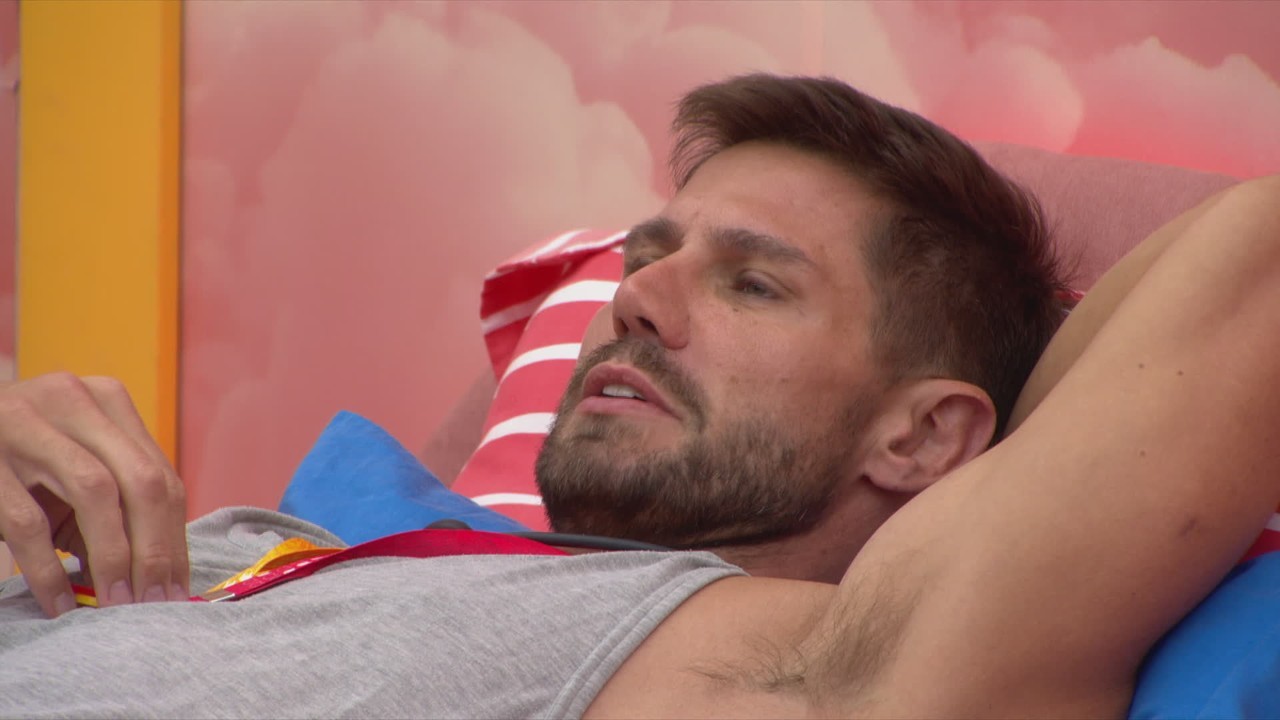 Jonas diz que Gabriela é uma bomba-relógio e opina sobre grupo rachado: 'Não faço mais questão'