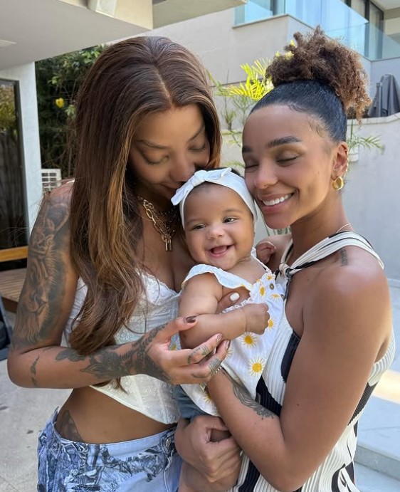 Ludmilla e Brunna Gonçalves comemoram primeiro Dia das Crianças com a filha Zuri