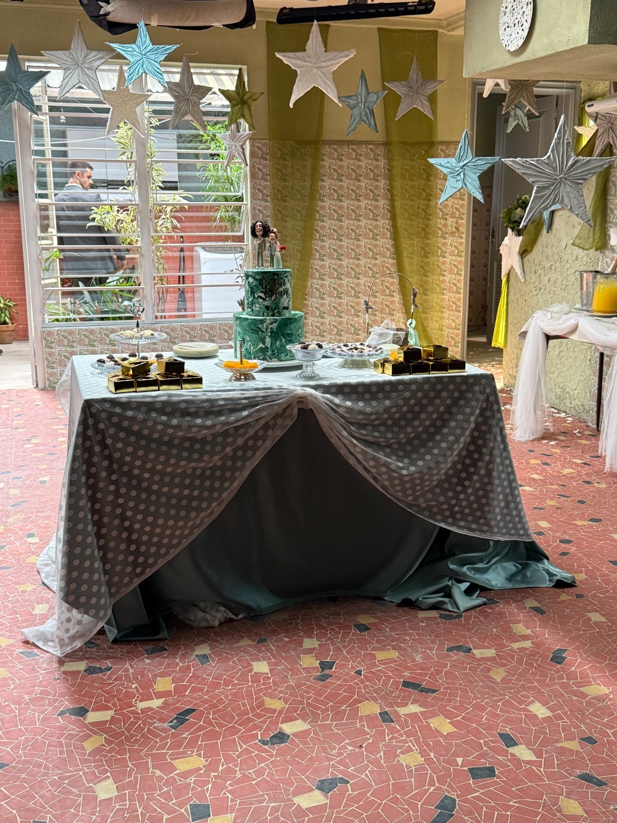 Dona de Mim: casamento de Kami e Ryan tem queda e buquê voando