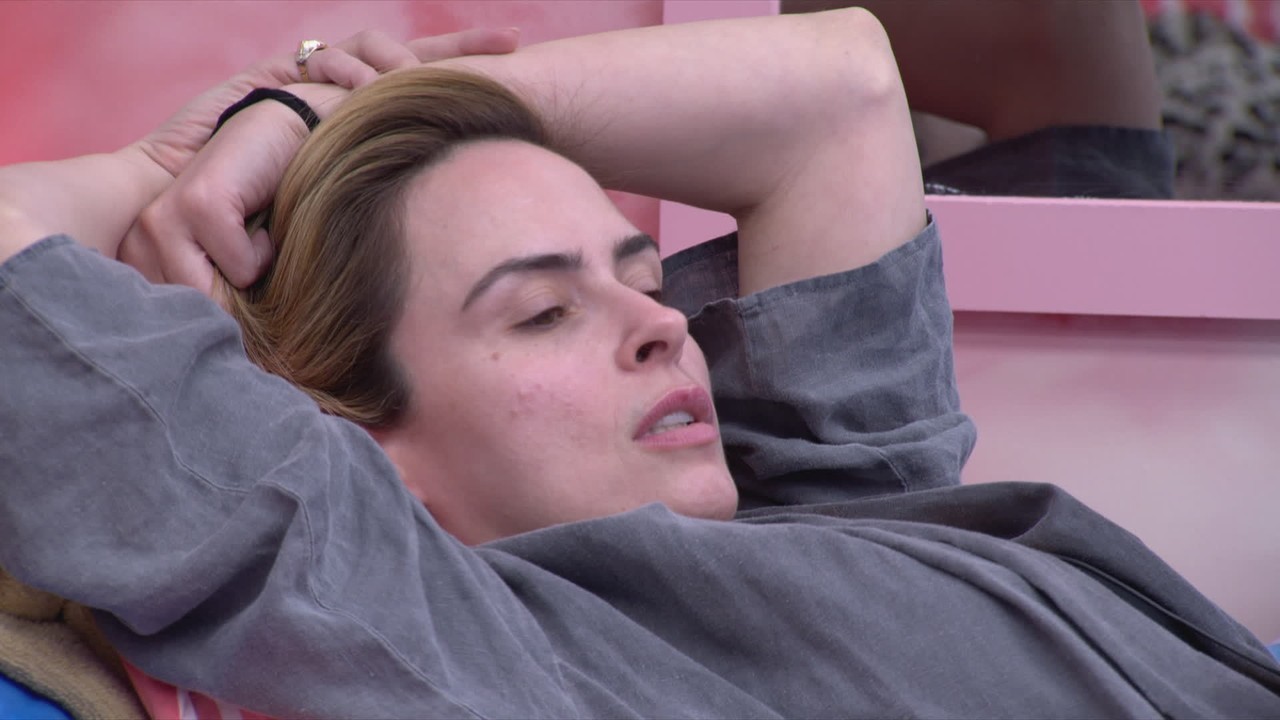 Ana Paula Renault se irrita com pergunta de Pedro: 'Acho que você é bem malicioso'