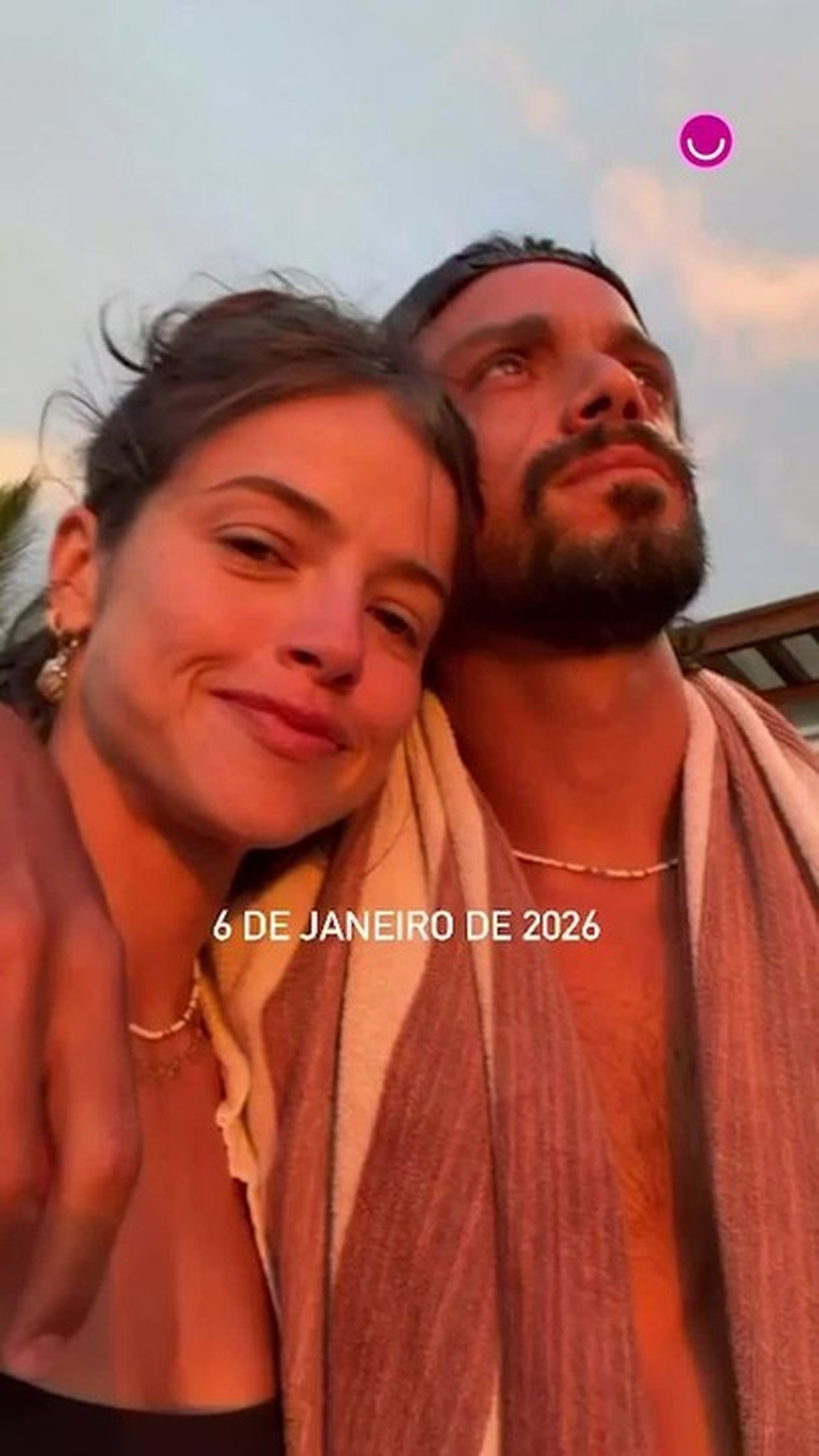 Agatha Moreira se declara para Rodrigo Simas em celebração ao seu aniversário