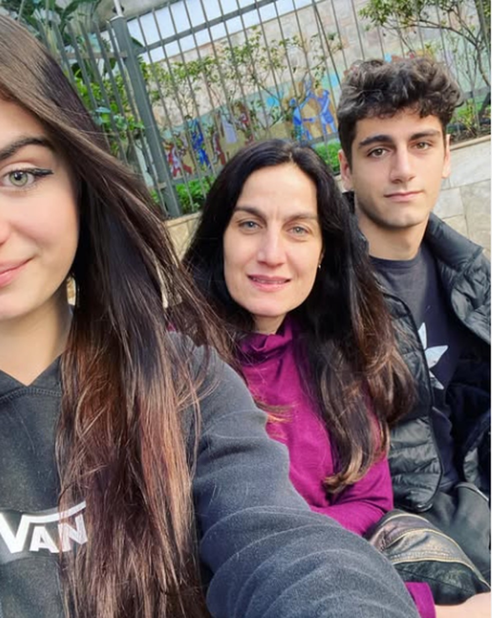 Nina com os filhos � Foto: Reprodu��o/Redes Sociais