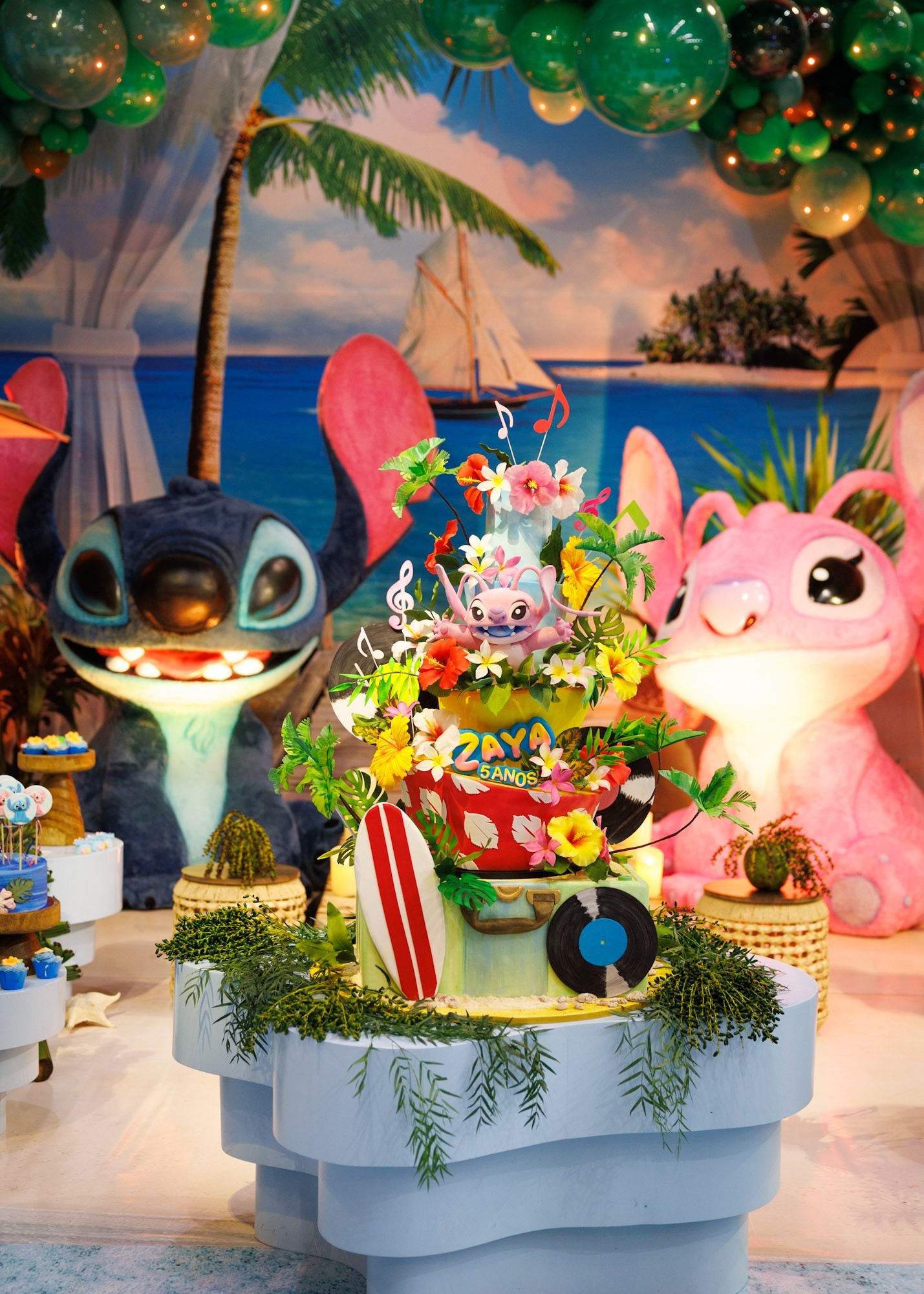 Simone Mendes e Kaká Diniz comemoram o aniversário de Zaya; confira detalhes da festa