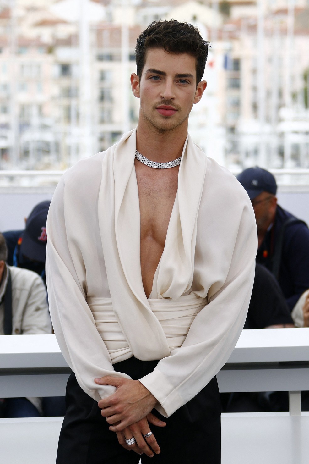 Manu Rios, de 'Extrana Forma de Vida', no Festival de Cannes 2023 — Foto: REUTERS/Gonzalo Fuentes