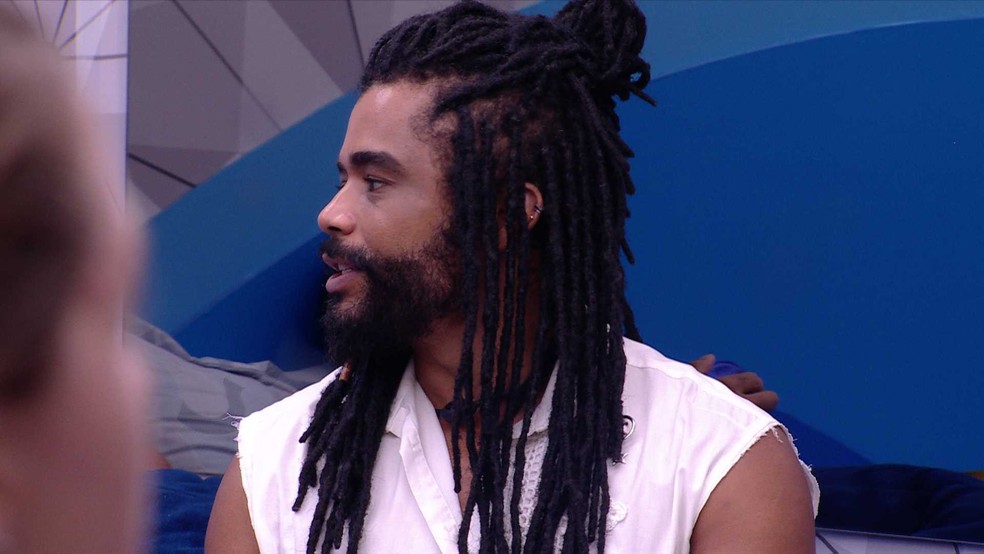 No BBB 25, Diogo Almeida comenta briga com Thamiris e Camilla: 'Agressivas' — Foto: Globo