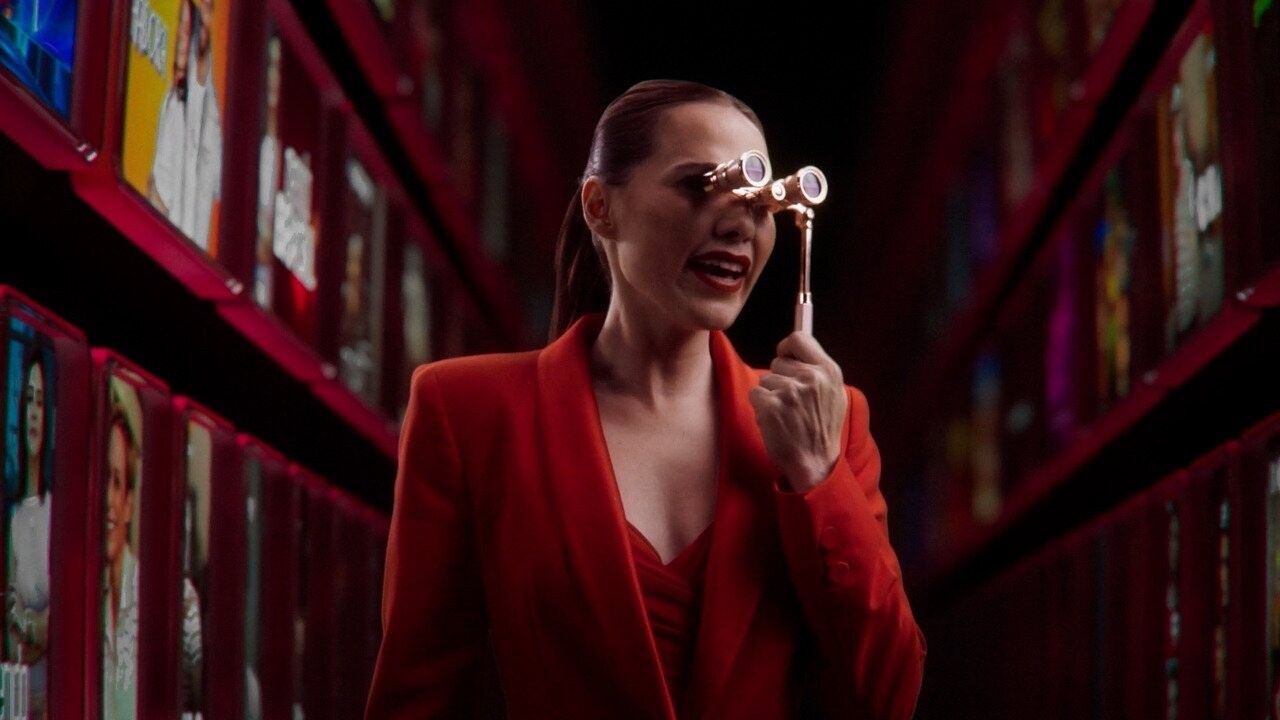 Cauã Reymond surge caracterizado para Jogada de Risco, nova série Original Globoplay