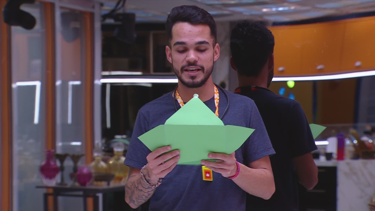 Brothers do BBB 25 recebem aviso e ganham estalecas; veja o motivo