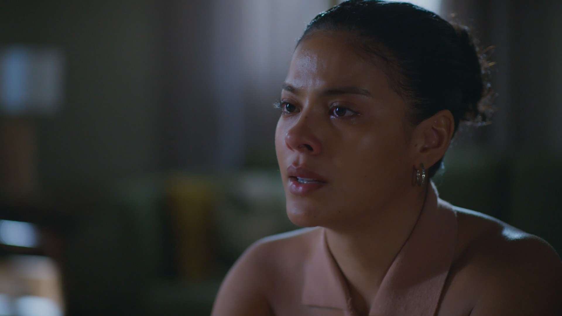 Em Vale Tudo, Fátima teme ser morta por Odete: 'A próxima sou eu'