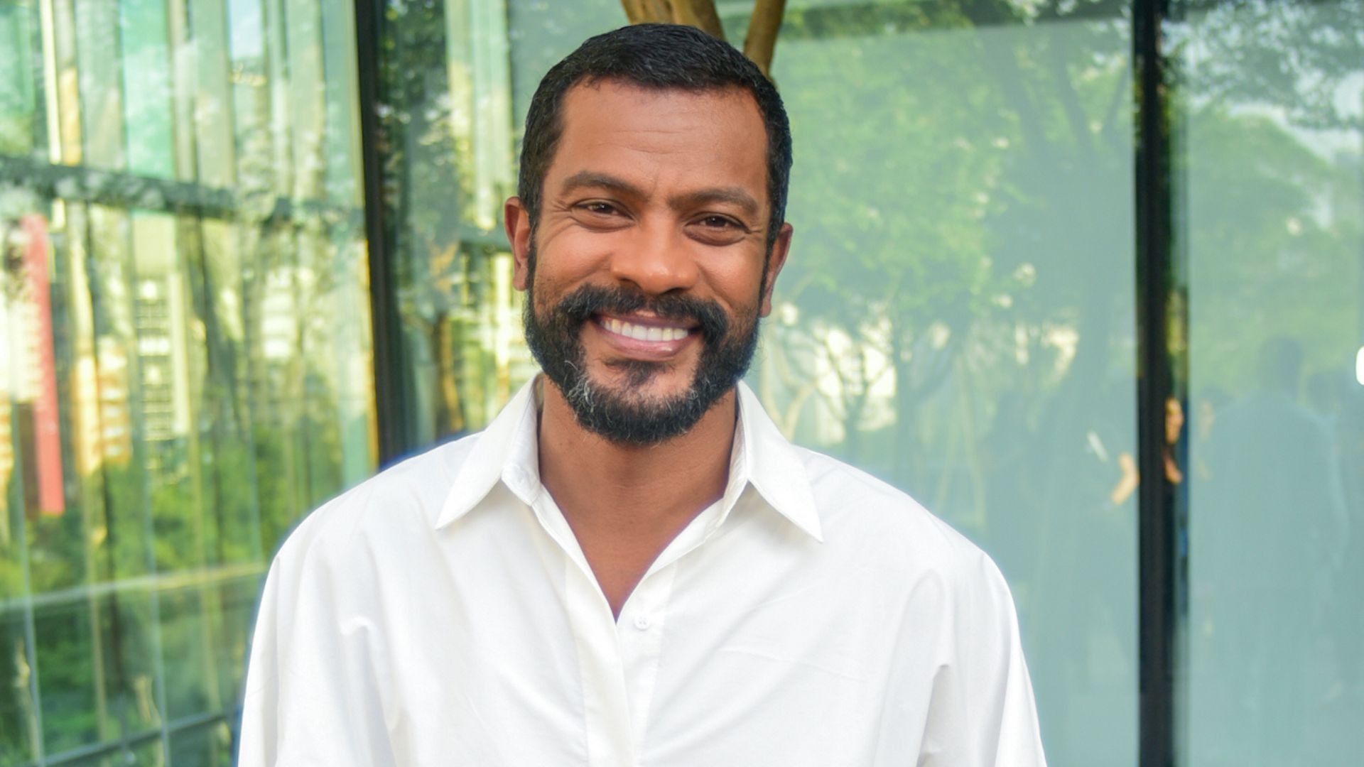 Samuel de Assis fala sobre representatividade e diz que 'demorou muitos anos' para se sentir bonito