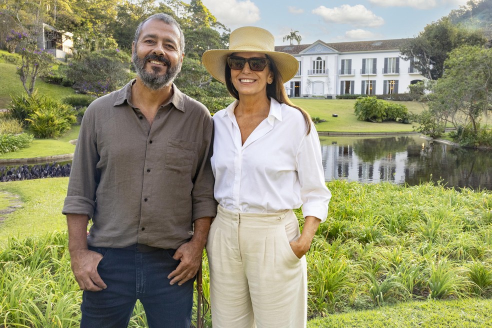 Marcos Palmeira e Malu Mader como José Inocêncio e Aurora nas gravações de Renascer — Foto: Fábio Rocha/Globo