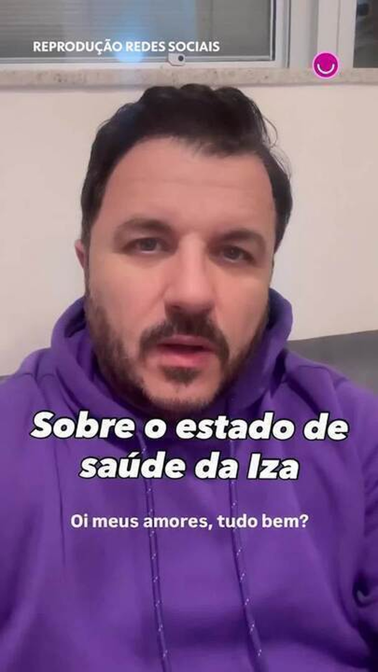 Esposa de Mauricio Manieri sofre AVC e passa por cirurgia no coração; cantor atualiza estado de saúde
