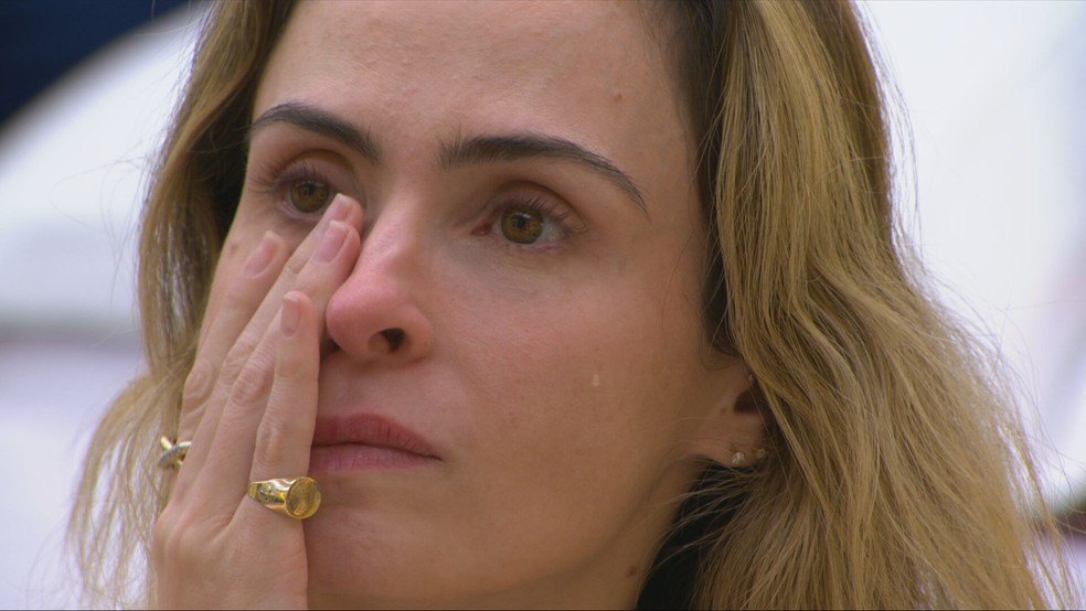 Ana Paula Renault se emociona ao citar seu pai: 'Ele sabe exatamente quem eu sou' — Foto: Globo