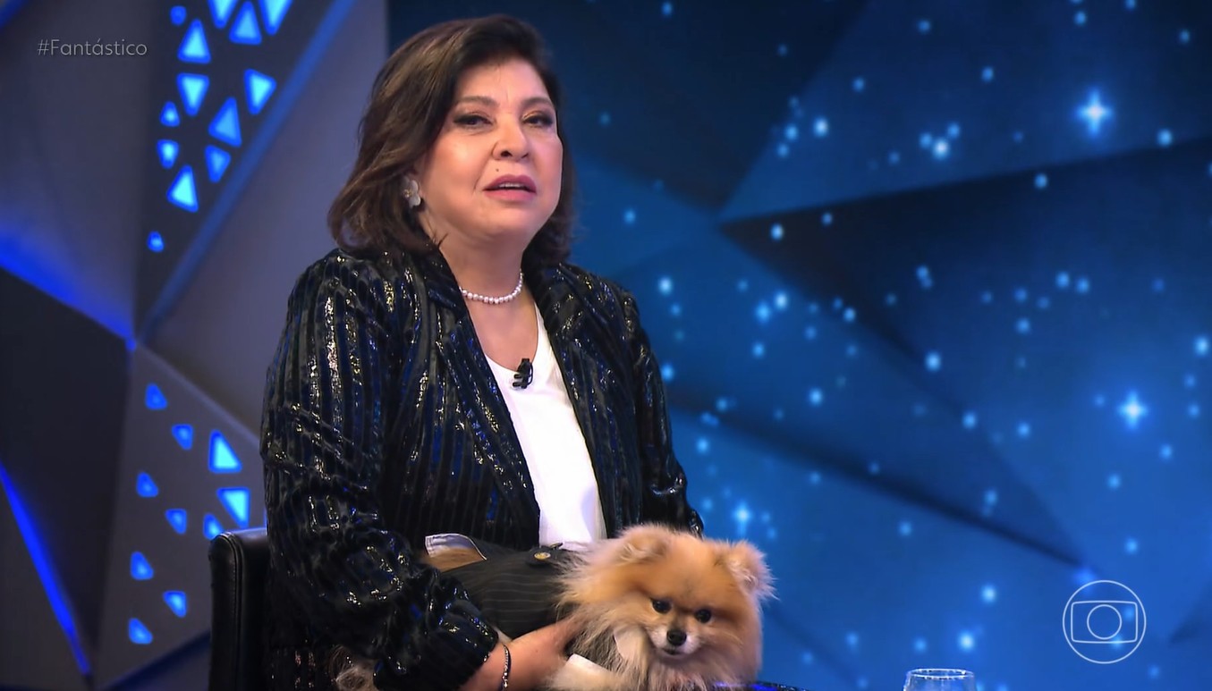 Roberta Miranda batiza brechó com nome do seu cão de suporte emocional: ‘Severino Vest’