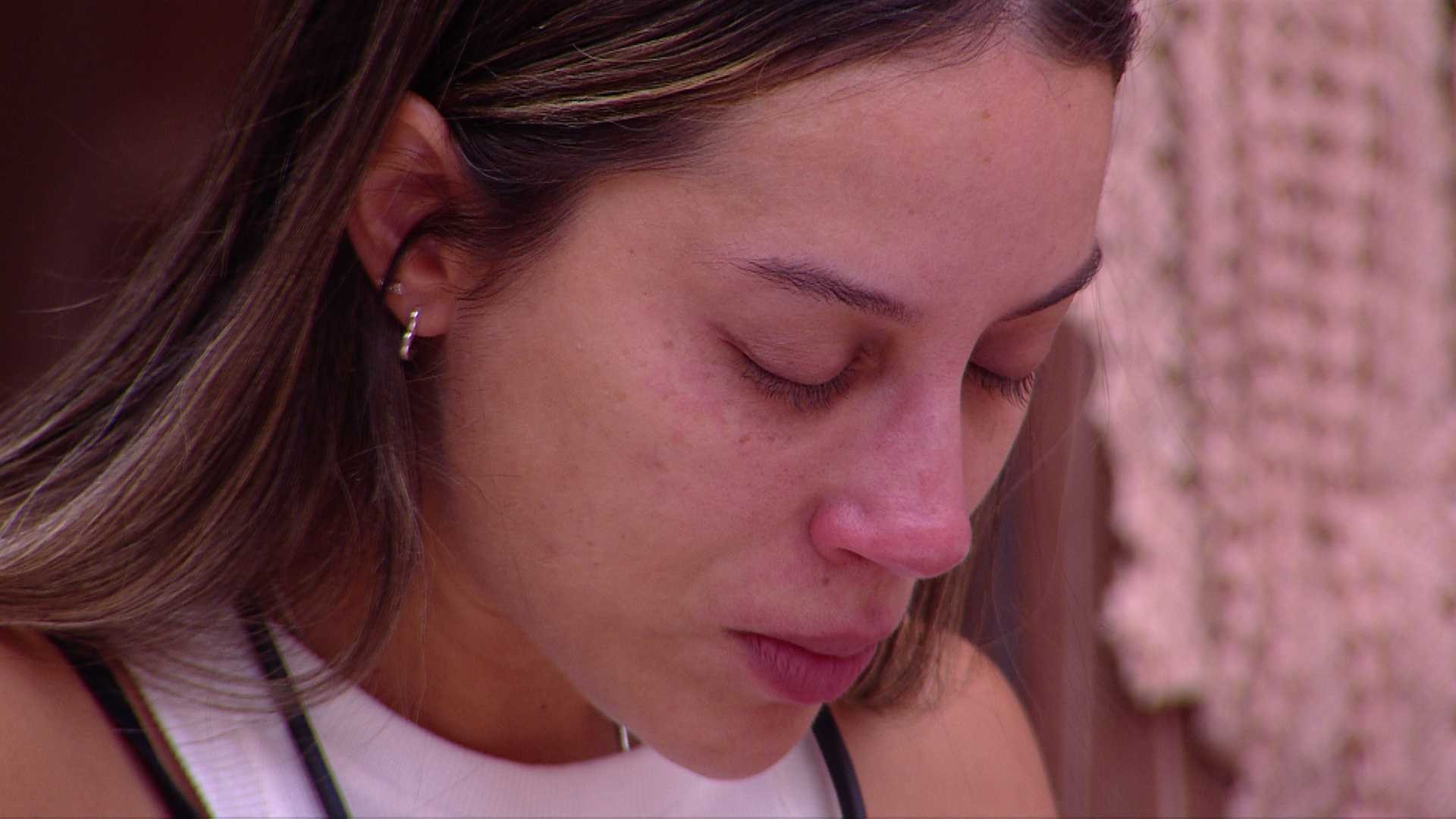 Após Sincerão, Renata chora no BBB 25