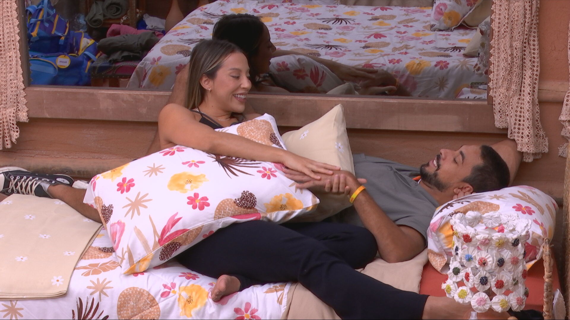 Maike avalia beijo em Renata na reta final do BBB 25: 'Eva não deixava'