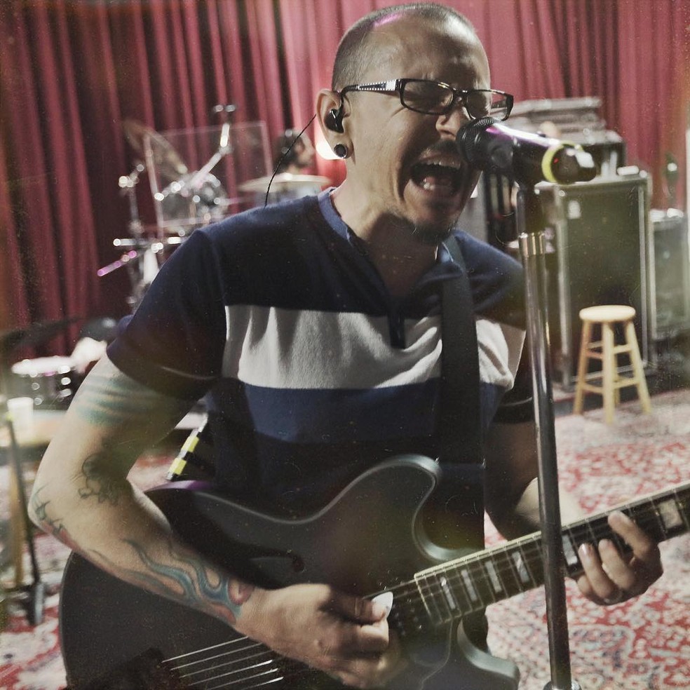 Chester Bennington era vocalista do Linkin Park — Foto: Instagram