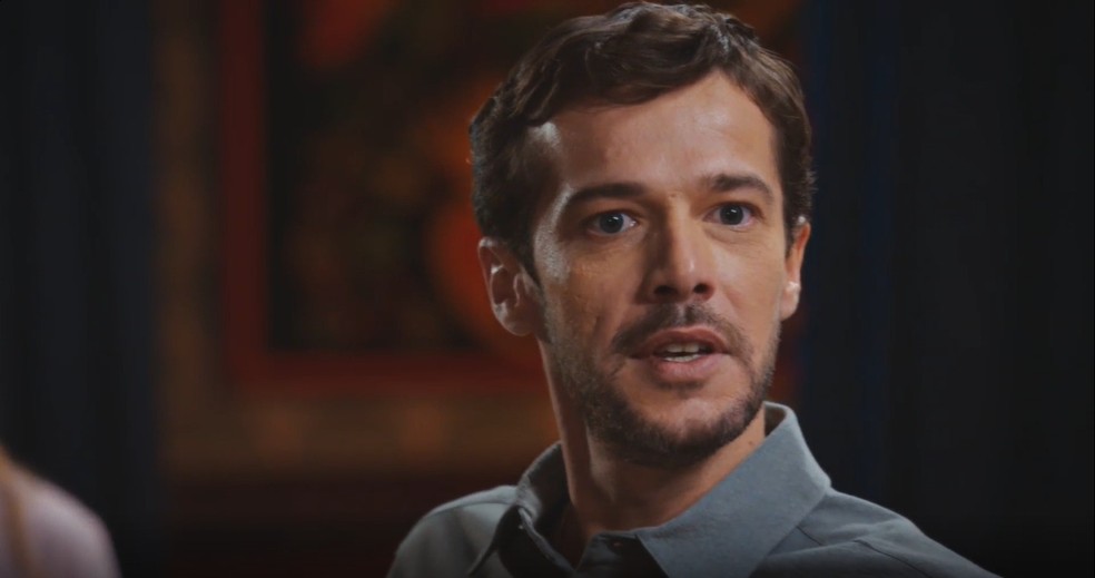 Luca acusa Murilo de armar para Electra e leva surra do irmão — Foto: Reprodução/TV Globo