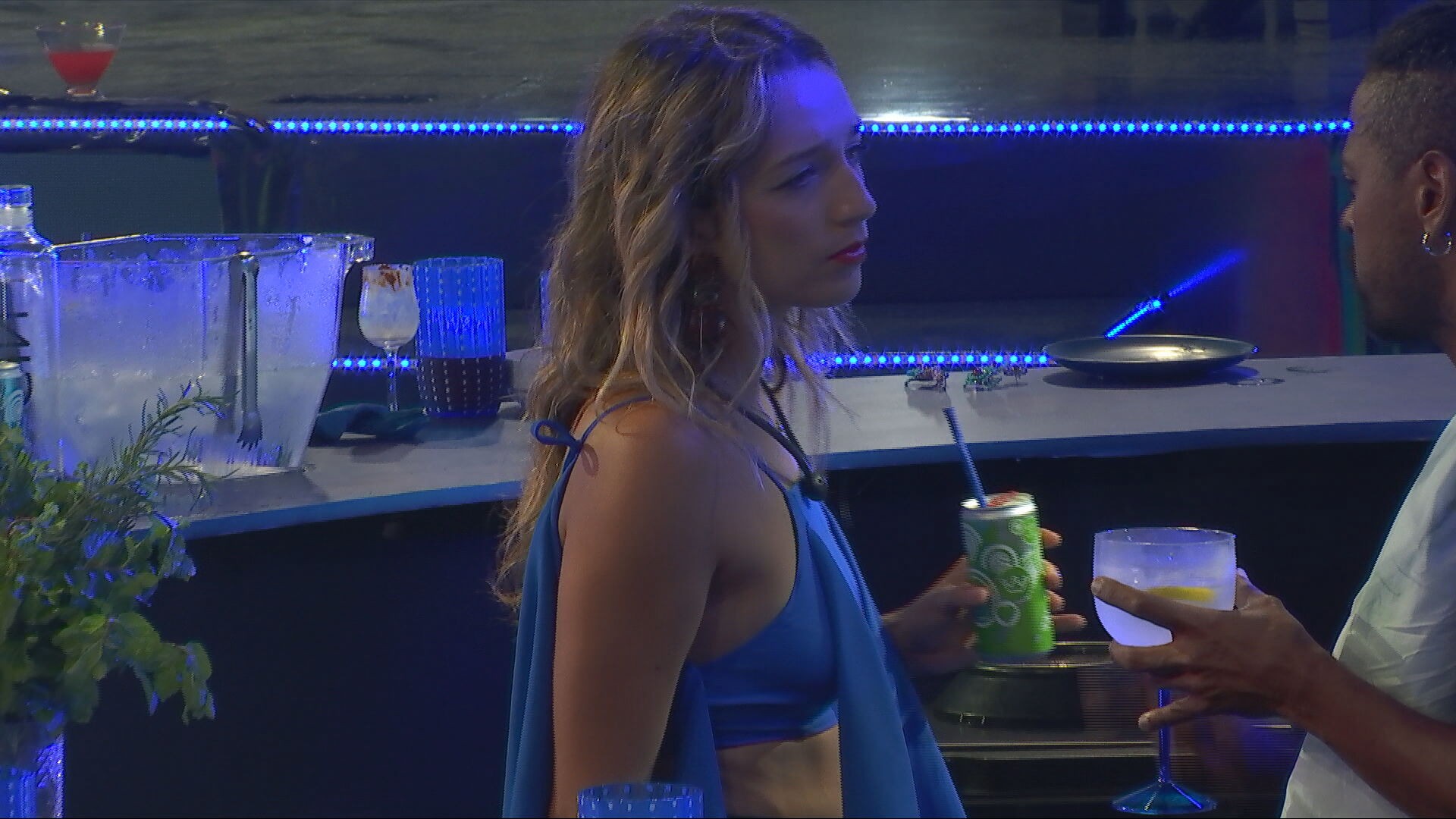 Samira sugere 'juntar voto' com grupo de Leandro Boneco: 'Quem vocês quiserem, podem contar comigo'