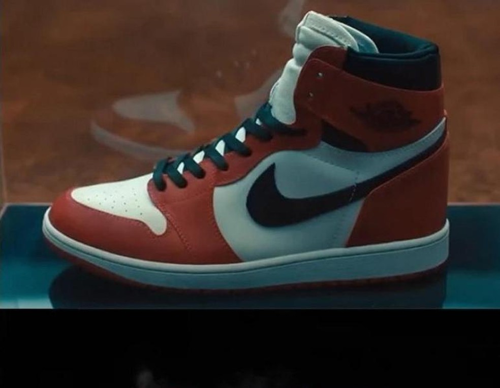 Air Jordan foi desenvolvido para Michael Jordan — Foto: IMDB