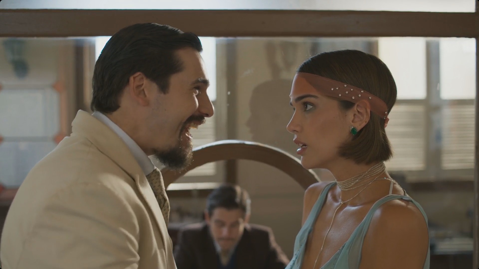 A Nobreza do Amor: Virgínia surta ao saber que Manoel é o novo chefe de Mirinho