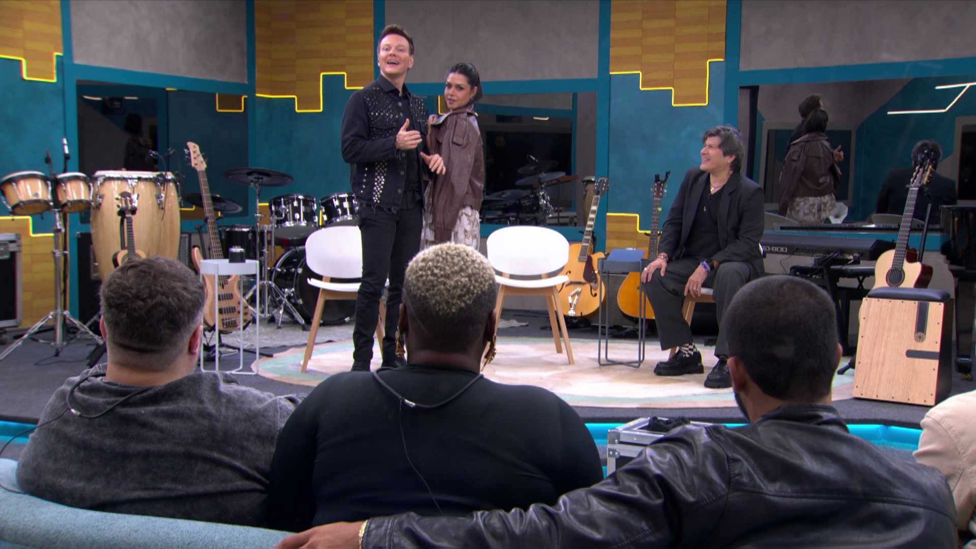 Estrela da Casa: Michel Teló e Thais Fersoza recriam cena de primeiro encontro