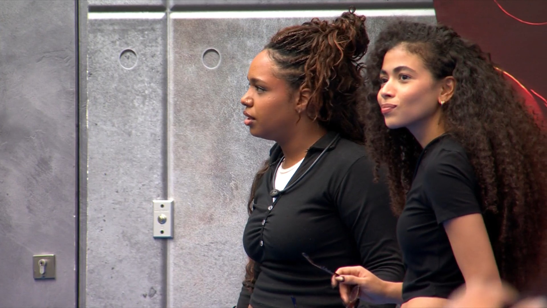 Cinara e Tori conversam sobre conflitos no Pop