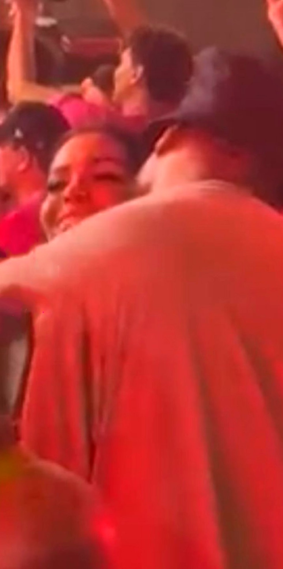 Marlon Wayans troca papo com DJ Nathi — Foto: Reprodução/Instagram