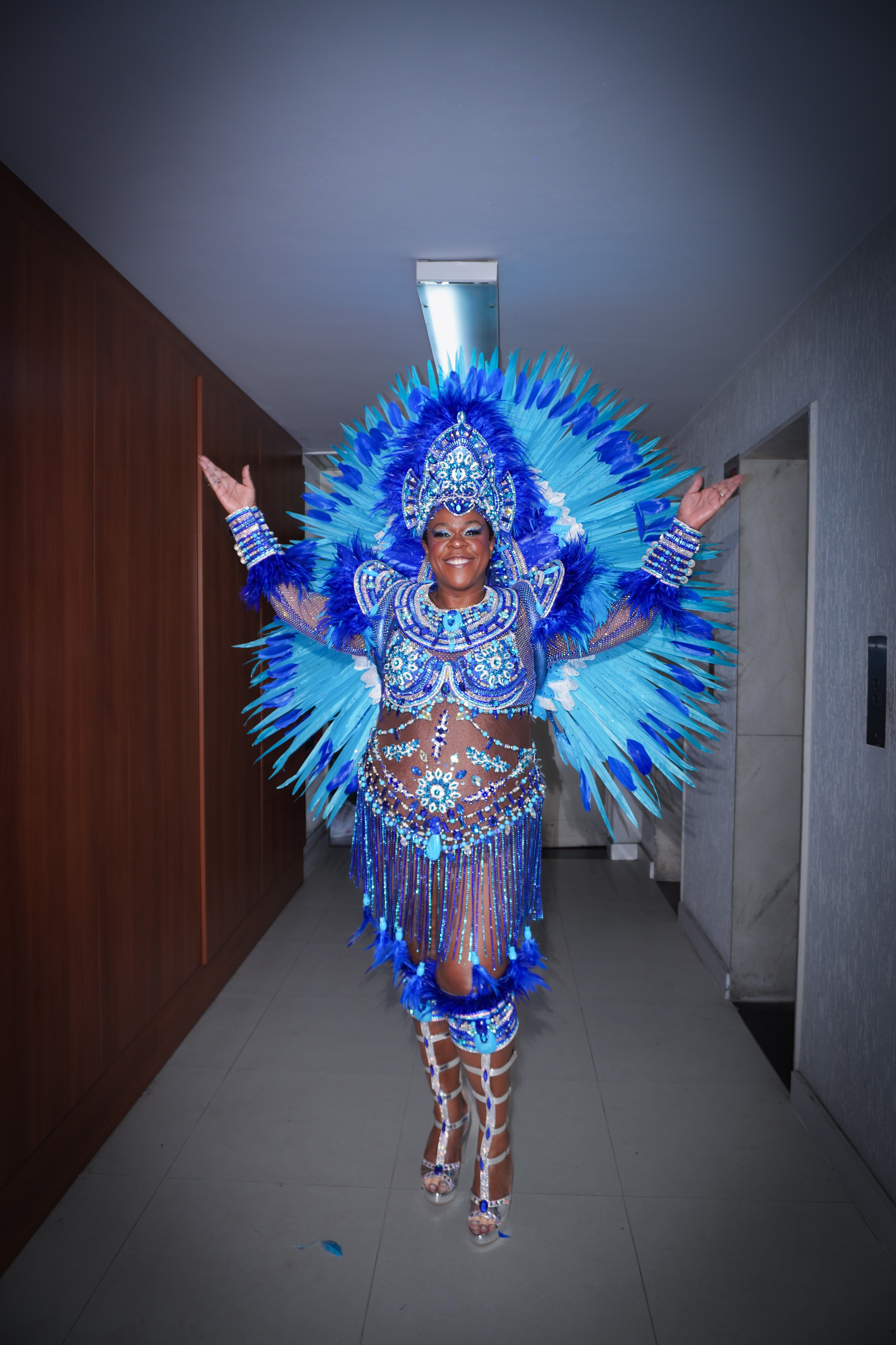 Aos 50 anos, Cacau Protásio diz estar na melhor fase: 'Beijando muito na boca'