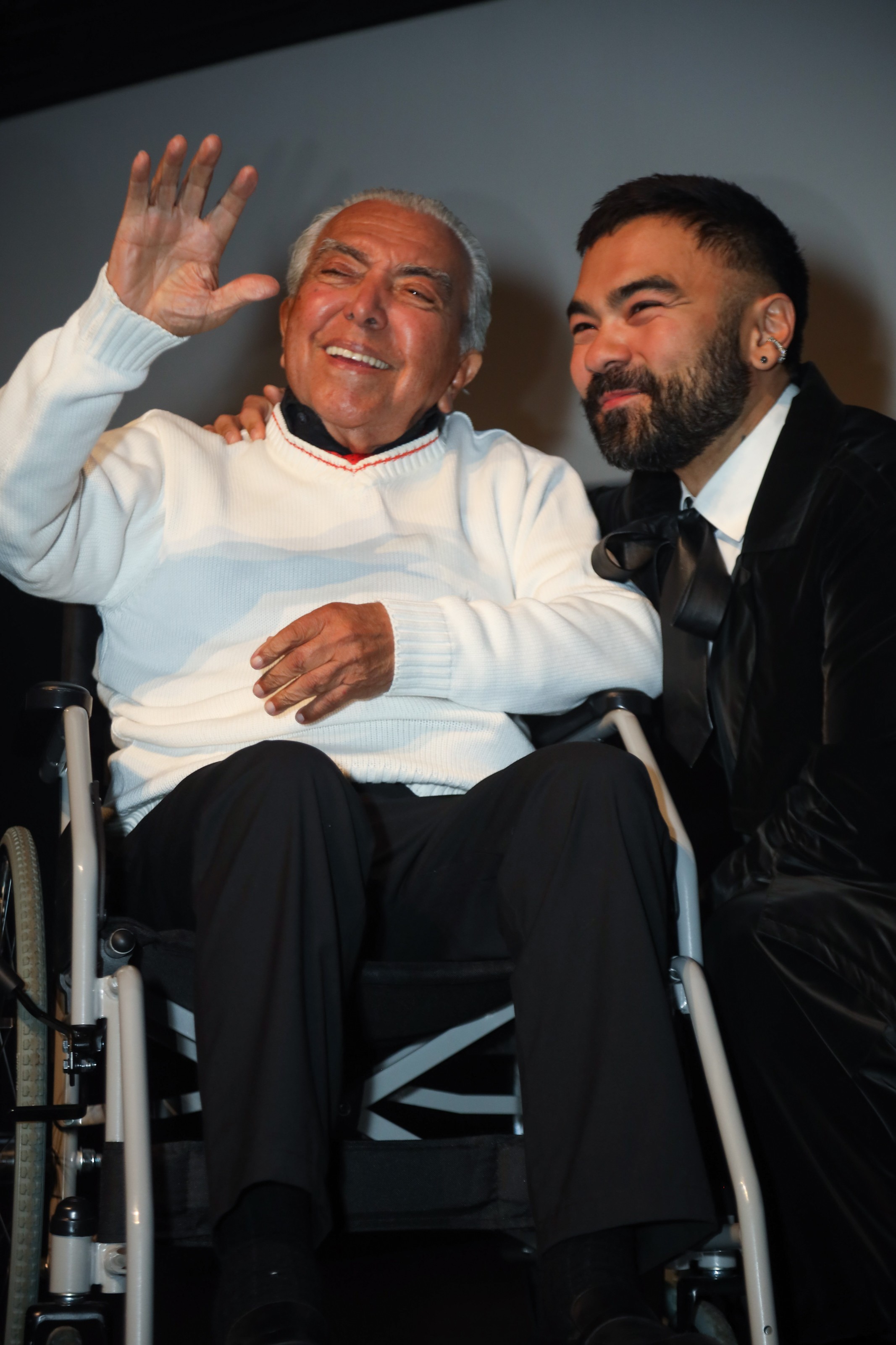 Maurício de Sousa faz rara aparição em pré-estreia de filme que conta sua vida