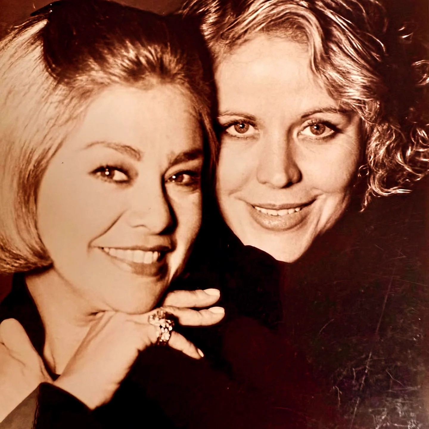 Morre a apresentadora e modelo Ione Borges, aos 73 anos, em São Paulo