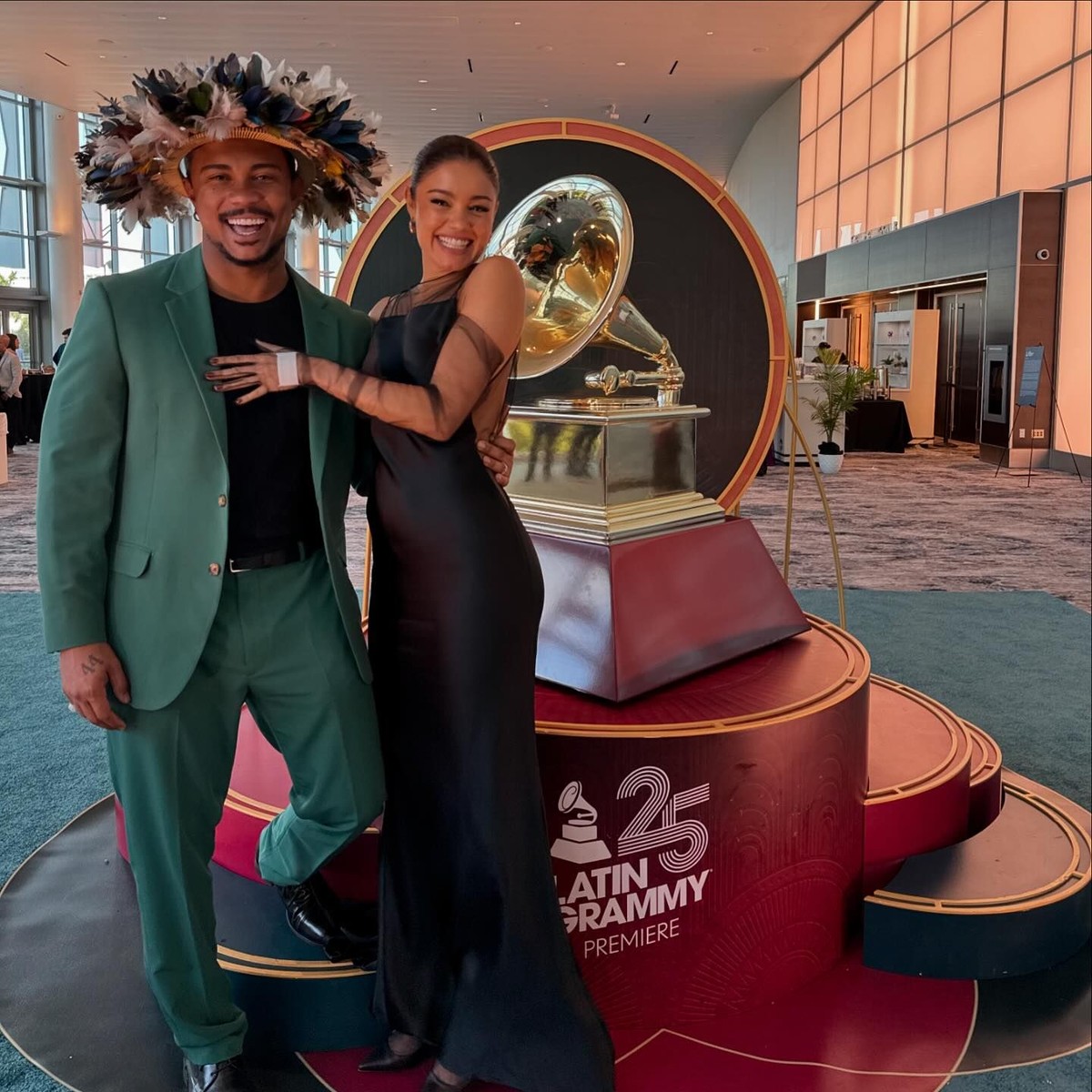 Xamã comemora vitória no Grammy Latino 2024 com foto ao lado de Sophie ...