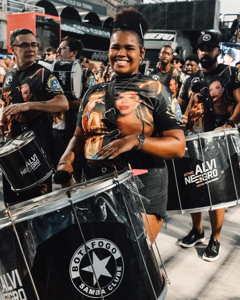 Bateria do Botafogo Samba Clube — Foto: @osjobsdecintiamello