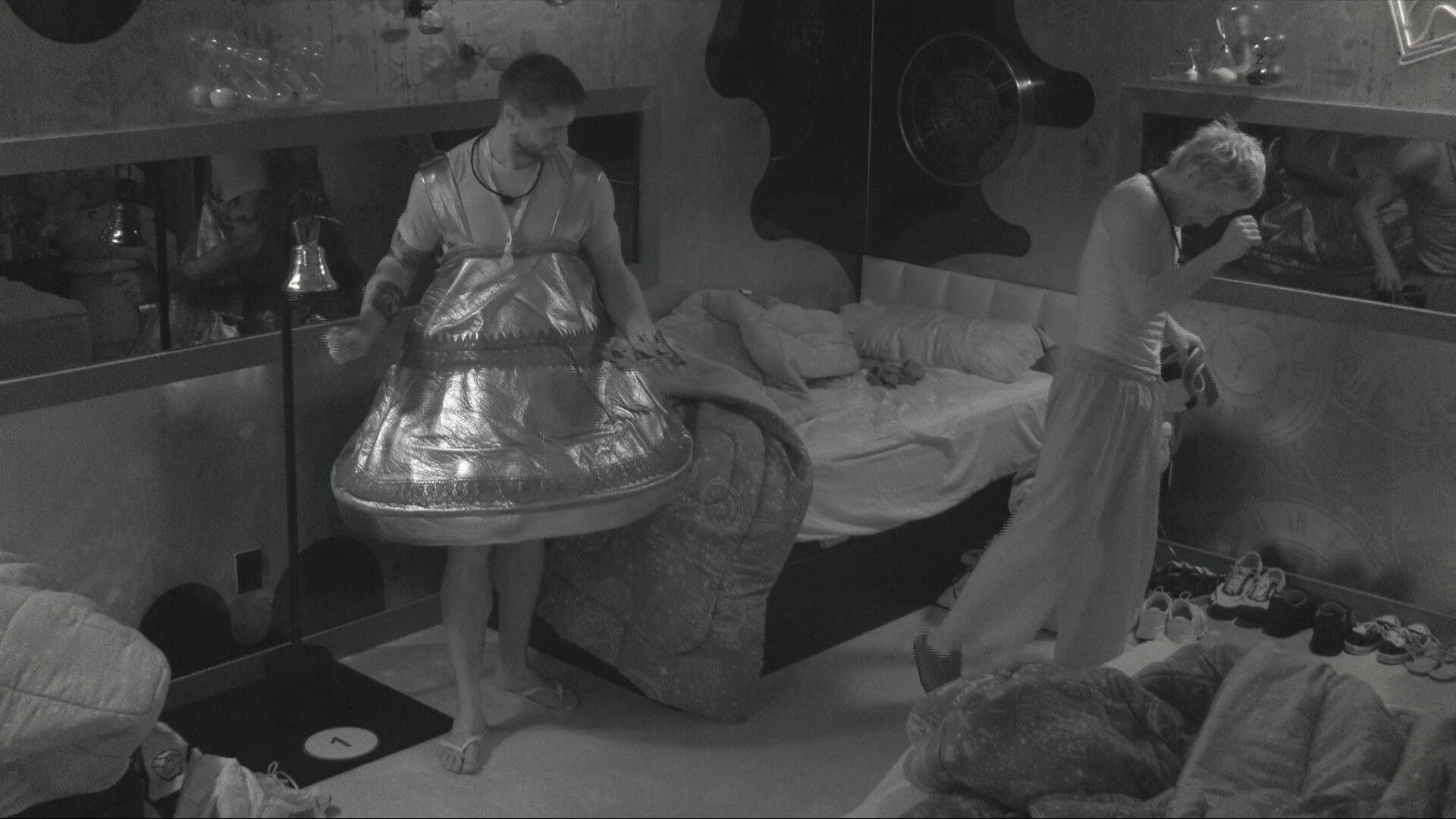 Jonas Sulzbah toca sino no Quarto Sonho da Eternidade e Milena dispara: 'É um imbecil mesmo'