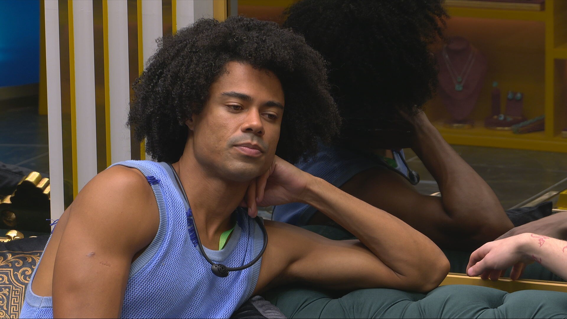 Breno pergunta de combinação entre grupos para Juliano Floss, que rebate: '99% de certeza que não'