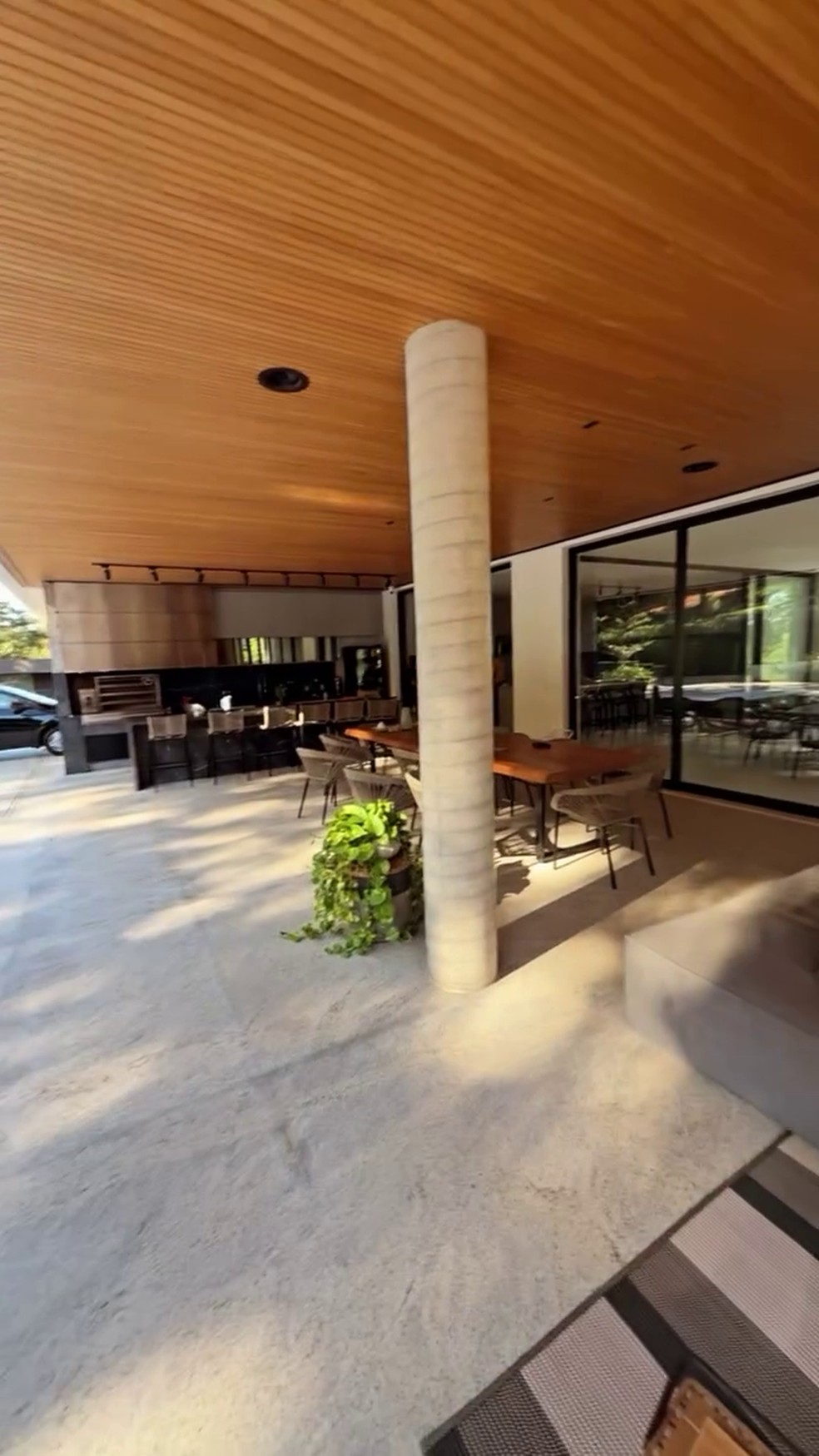 Área gourmet da casa de Zé Felipe — Foto: Instagram