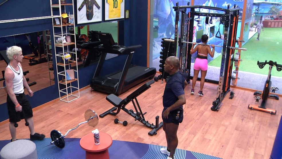 Juliano Floss opina sobre grupos formados no BBB 26: 'Vão se trair' — Foto: Globo