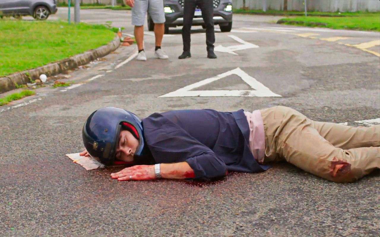 Dona de Mim: Davi sofre grave acidente, e Jaques decide voltar pelo filho