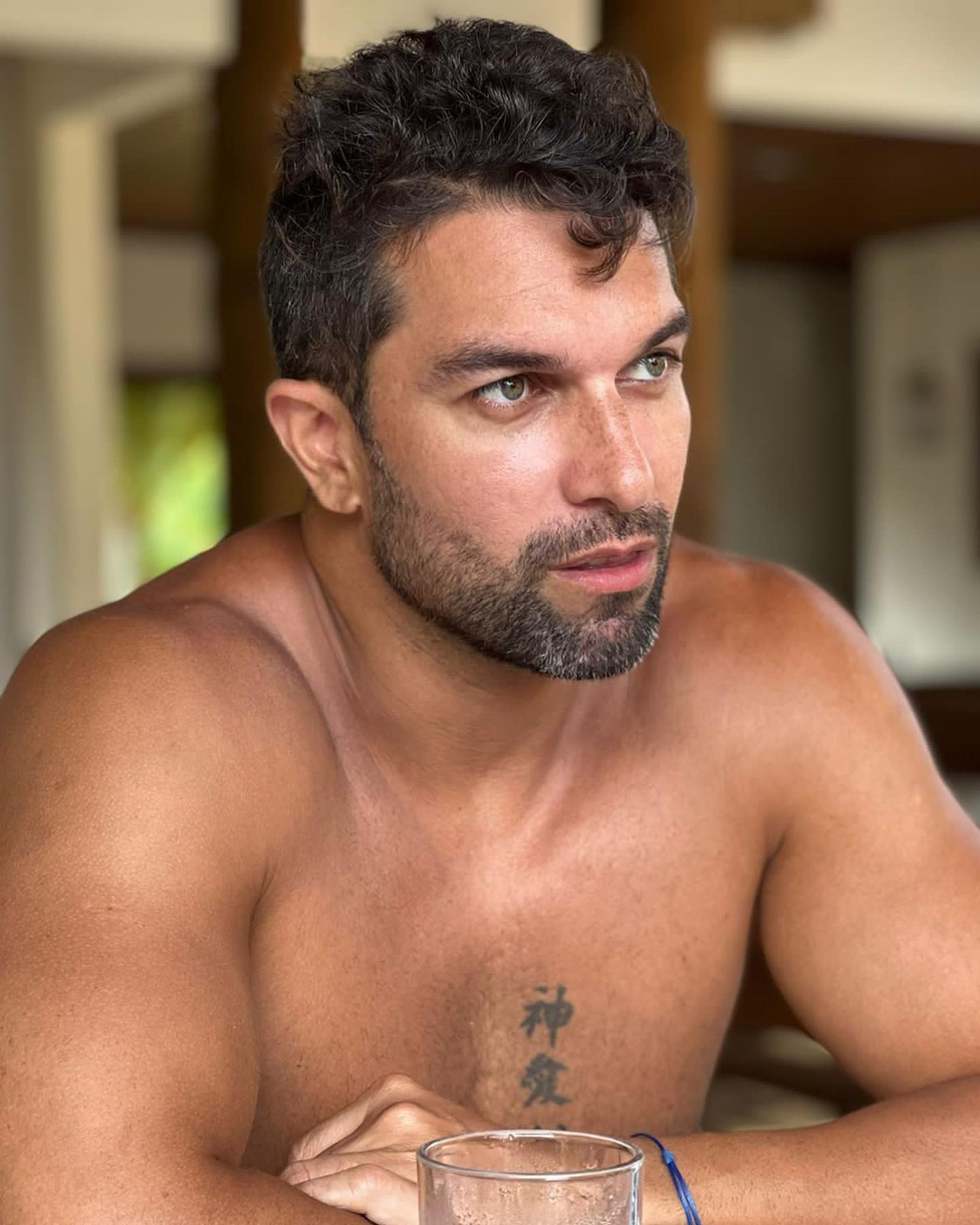 Novo affair da ex-BBB Alane Dias, Lucas Silva tem pinta de galã — Foto: Reprodução Instagram