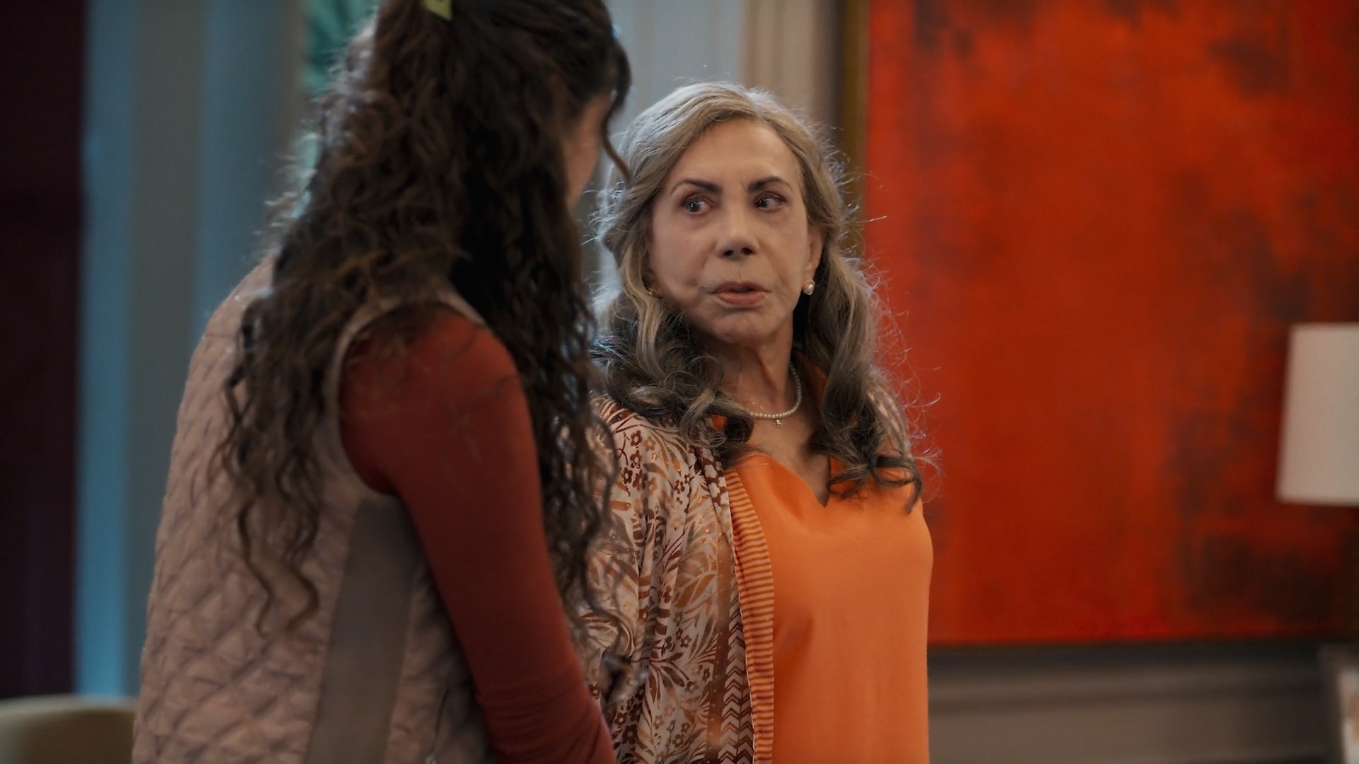 Três Graças: Arminda planeja matar a própria mãe, Josefa